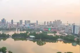 安徽最适宜居的3个城市，气候景色不输合肥，来了就不想走视频封面