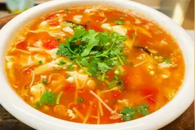 西红柿鸡蛋汤，先不要直接倒入鸡蛋，教你一招，蛋花漂亮又营养视频封面