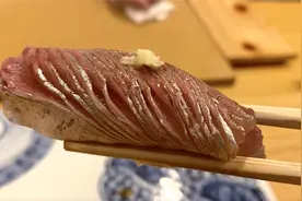 老板从日本请的大厨，日薪1000元，一天工作5小时，这刀工厉害吗视频封面