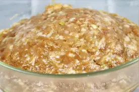 大厨分享饭店的饺子馅做法，不腥不腻吃着香，调料和配方都告诉你