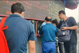 北京天坛公园祈年殿提前预约，很多老年人不会操作，须提前准备好