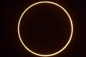 全国各地日环食集锦：金环闪耀多地天空 引市民驻足观看