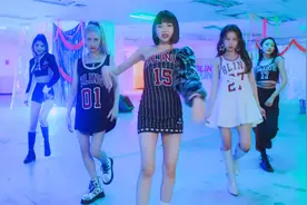 【4K超清MV】韩国高颜值女团Bling Bling《La La La》视频封面