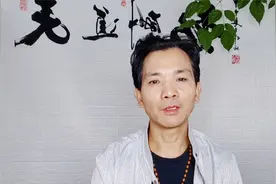 老人失眠是什么原因引起的视频封面