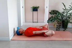 早晚敲肝经有助睡眠，每天5分钟，疏通淤堵，排除毒素视频封面