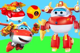 开箱超级飞侠乐迪火焰能量球装备，大号变形机器人和飞机玩具视频封面