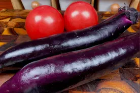 最近西红柿茄子这做法火了，饭店一盘38，在家成本才5元，真下饭