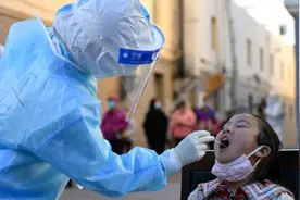 又一地暴发疫情，到底多严重？25日起全面封城，所有人居家抗疫视频封面