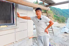 房子开始贴外墙瓷砖，柱子也选择贴瓷砖，小韩和老婆一致否决喷漆视频封面