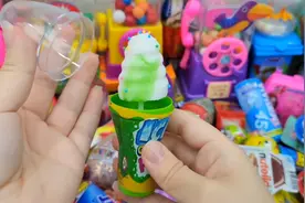 姐姐吃冰淇淋糖果，苹果味很清爽视频封面