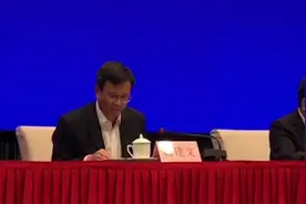 广东出台措施：参加防疫获嘉奖的医务人员，可提前申报职称 视频封面
