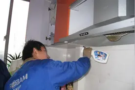 抽油烟机太难清理？教你一个方法，3分钟快速清洁，轻松变干净视频封面