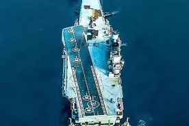 苏联航母被大火烧的提前退役 俄罗斯转手翻3倍24亿美元卖给印度视频封面