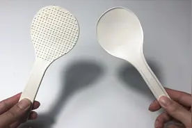 很多人没注意，饭勺上的“小颗粒”这么实用，早点学会就好了