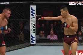 UFC10胜7次KO终结！一起欣赏李景亮的终结集锦视频封面