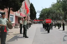 武警首批春季入伍新兵下连!视频封面