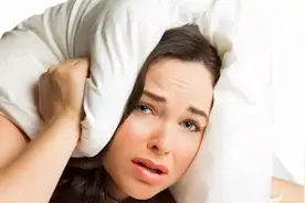 失眠、多梦？告诉你三个补眠妙招，一夜无梦睡得香视频封面
