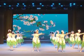广场舞精选《天使的翅膀》，音乐好听感人，舞蹈柔美~视频封面