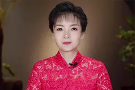 环卫工一镐头挖出国宝视频封面