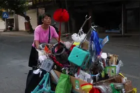 菜场女作家：上午摆摊下午写作，新书入选浙江好书榜！视频封面