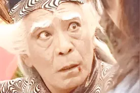 张无忌替外公出战，道明真实身份的那一刻，白眉鹰王立马自豪了视频封面