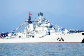 中国八千吨巨舰发挥到极致，魔改后迎来新生，战力媲美052C视频封面
