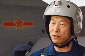 首现“65后”上将！五位将军同时晋升，解析少尉晋升上将有多难视频封面