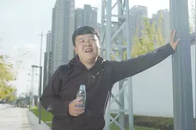 又回到最初的起点，记忆里的天花板视频封面