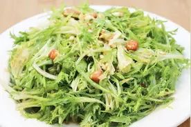 嗓子疼、喉咙痛易上火，牢记1道菜，杀菌消炎又清热，快速降火