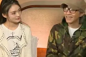 周星驰为何宠爱林允？看完俩人打电话的内容，星爷是真的乐到不行视频封面