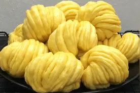 花卷的做法原来这么简单，筷子一卷一压，层次分明，松软好吃好看