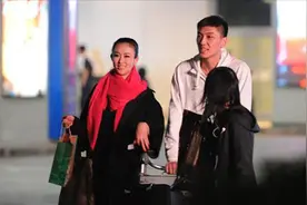 中国第一车模兽兽近况！曾与男篮国手深夜约会，如今成豪门太太视频封面