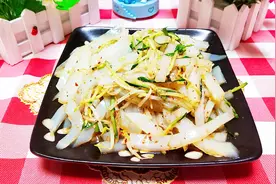 一碗豌豆粉，一碗水，教你做Q弹爽口凉粉，凉爽开胃还好吃视频封面