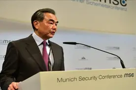 中国战“疫”为世界赢得时间，西方却冒出“刺头”，耿爽直接怒斥视频封面