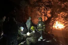 台军炮击训练引起山林大火，当地紧急扑救6小时视频封面
