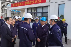 曹卫东常务副市长带队督查安全生产和消防工作视频封面