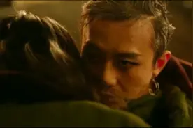 为了感谢邓超帮忙，杨幂醉酒，结果吐邓超一身！视频封面