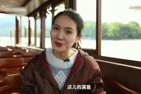 舌尖上的美食：山清水秀桃花鱼，现捕岸边油煎桃花鱼外酥里嫩