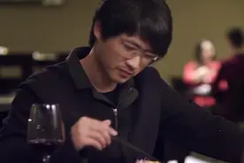 【盘点】韩寒客串的四大名场面，“我只爱吃草”，“我来开”视频封面