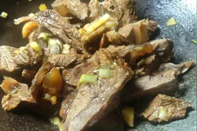 牛腱子超简单的做法：不炒不加水，味道特别好，不输大饭店视频封面