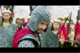 影视：禁军统领瞧不起边防军，故意嘲讽不堪一击，结果被林冲打脸