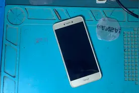 荣耀8电池不耐用  2年多的手机电池确实得更换了视频封面