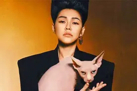 小S采访中再否认家暴传闻：我老公是大好人，我们俩非常相爱视频封面