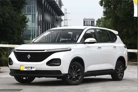 十万预算拿下七座头等舱 舒适不输埃尔法 MPV就看这几款视频封面