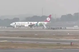 视频｜九元航空一航班急降长沙机场，释放滑梯撤离乘客，客服回应视频封面