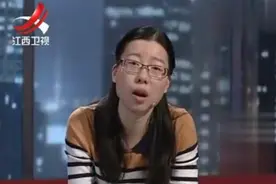 调解：母亲往女儿包里塞钱，女儿披头就是一顿骂：别翻我的包！视频封面