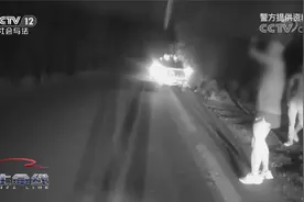 小伙为入伍苦练体能 与朋友村道夜跑被飞驰三轮车当场撞亡