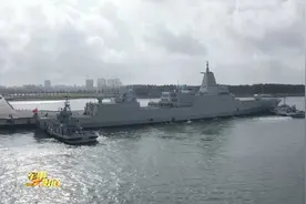 【新时代新征程新伟业】海军大连舰：剑指深蓝 万里海疆露锋芒视频封面