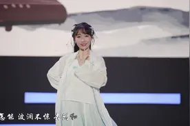 【4K】漫展上穿汉服跳《芒种》的小姐姐真是太美啦！