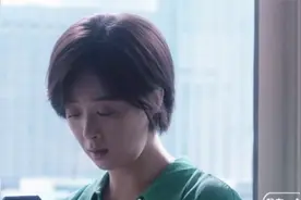 儿子只考了第4名，奇葩家长急眼了，竟直接去举报老师？视频封面